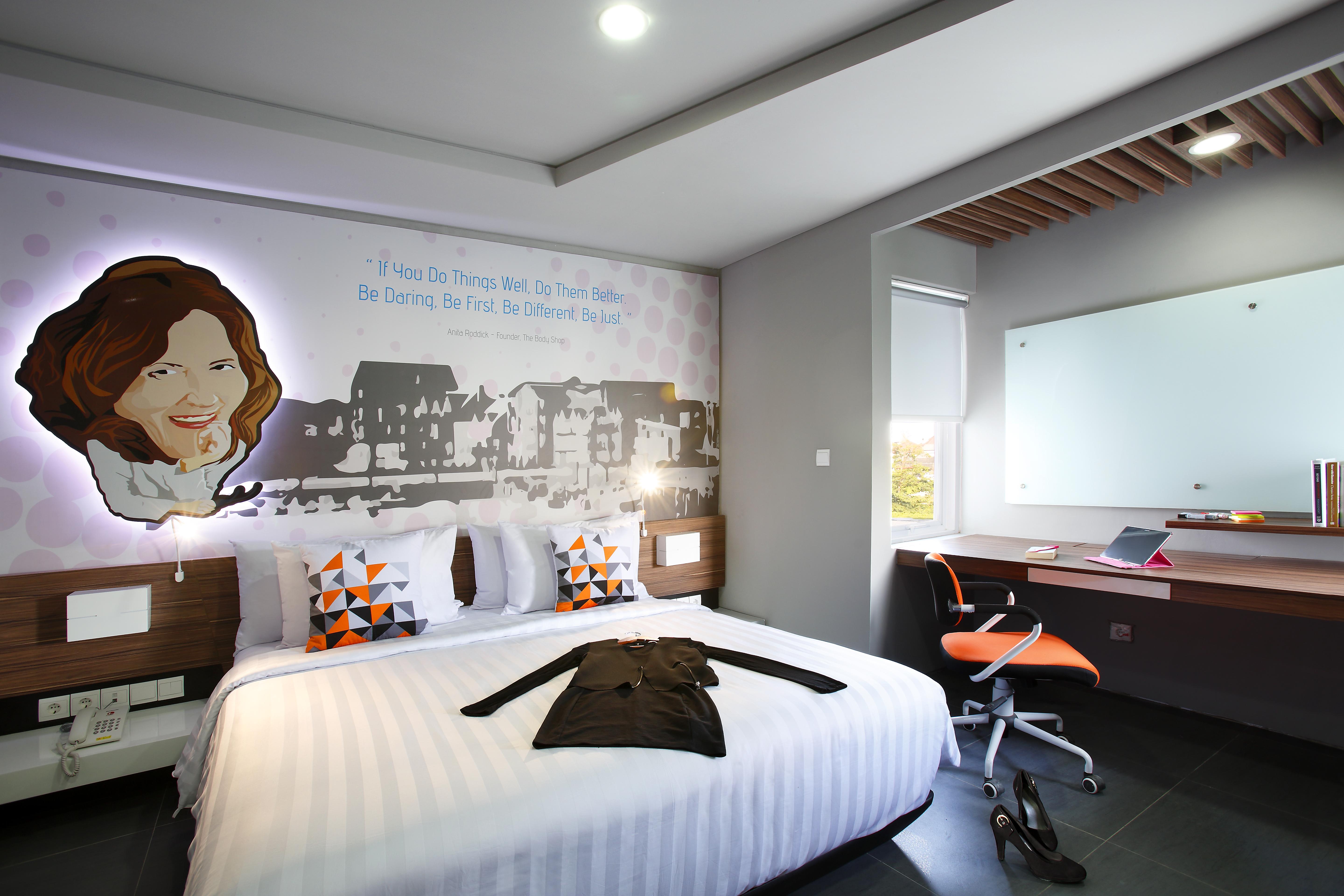 סמיניאק Berry Biz Hotel מראה חיצוני תמונה